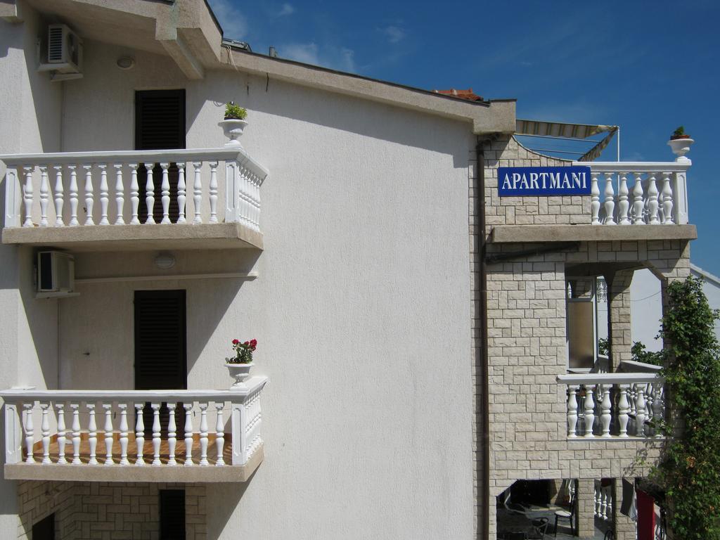 Apartments Nestor Tribalj 외부 사진